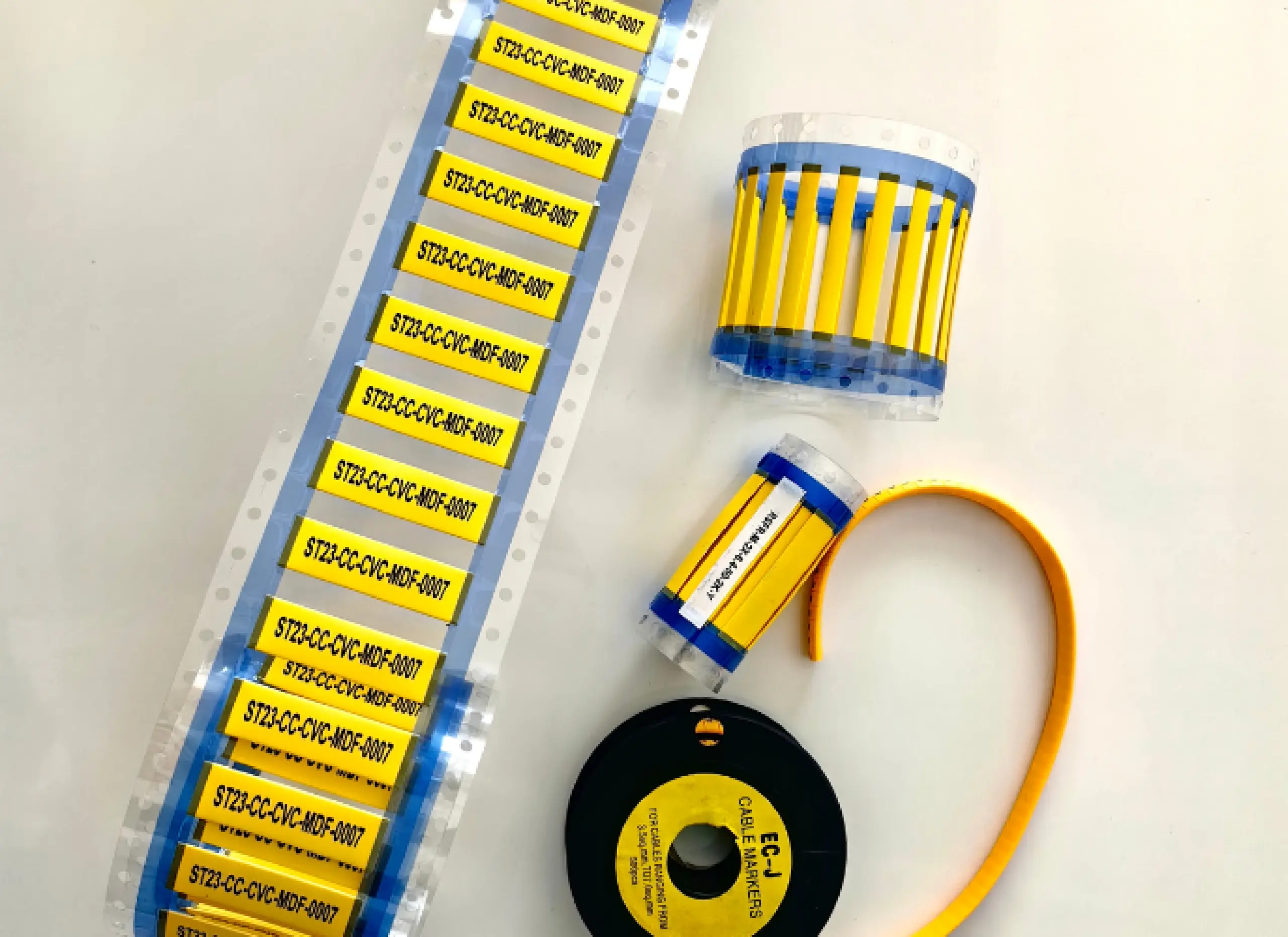 What is a Cable Cleat: A Comprehensive Guide | Dingdong Electrical